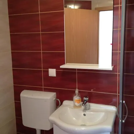 Paulovnija Apartment Zadvarje