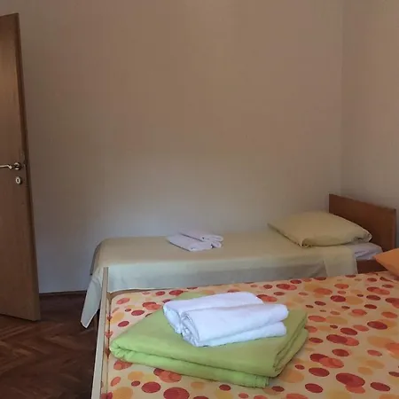 Paulovnija Zadvarje